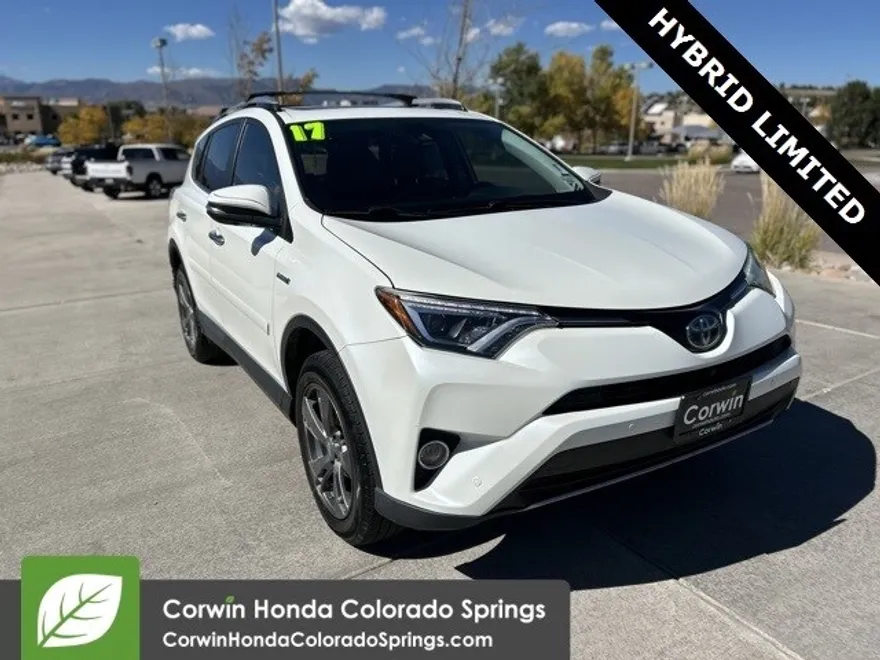 2017 Toyota RAV4 Hybrid Limited photo 1
