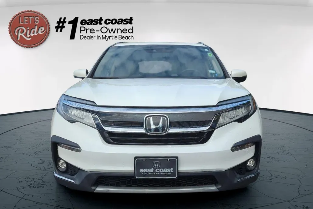 2022 Honda Pilot Touring photo 1