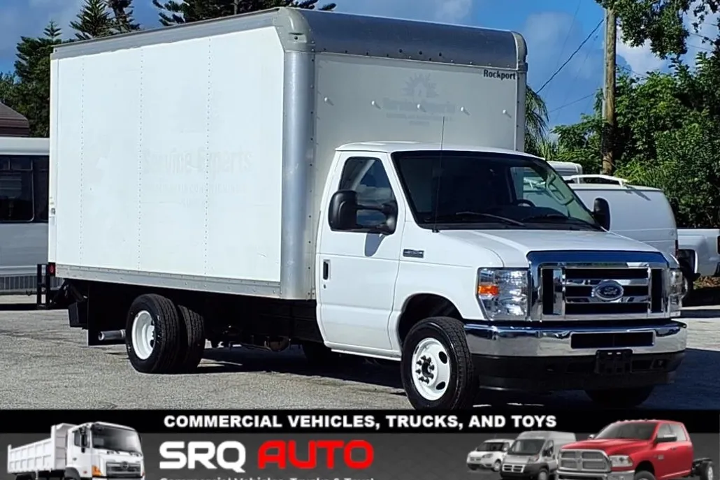 2022 Ford E-350 photo 1