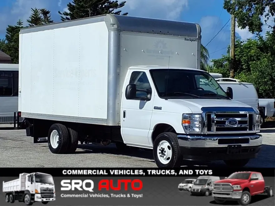 2022 Ford E-350 photo 1