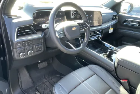 2025 Chevrolet Suburban High Country photo 1