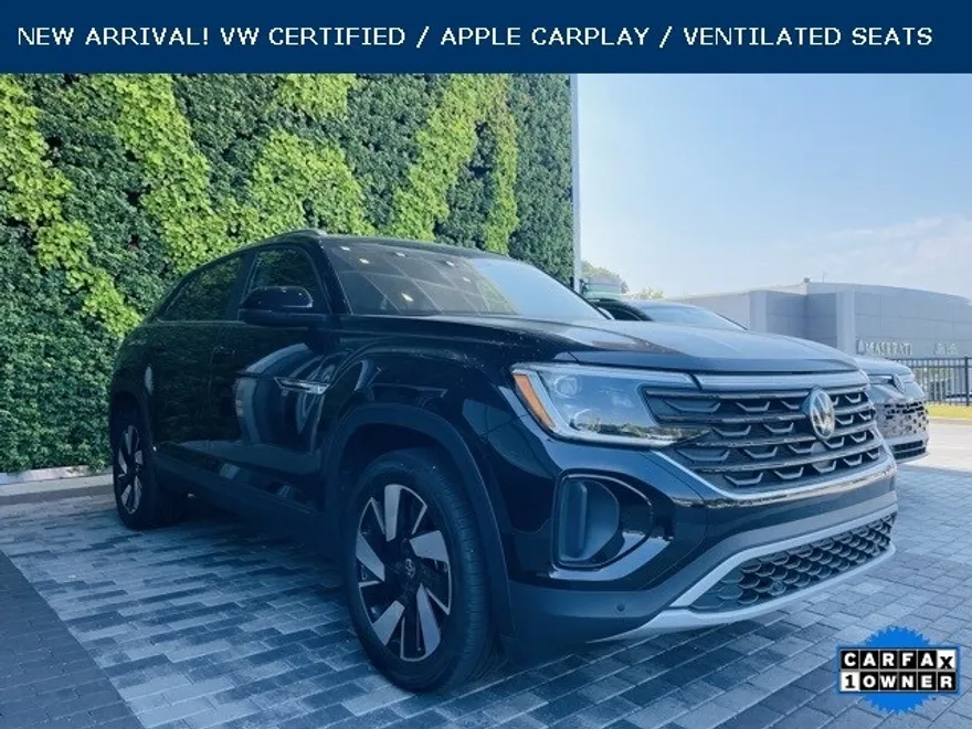 2024 Volkswagen Atlas Cross Sport SE Technology photo 1