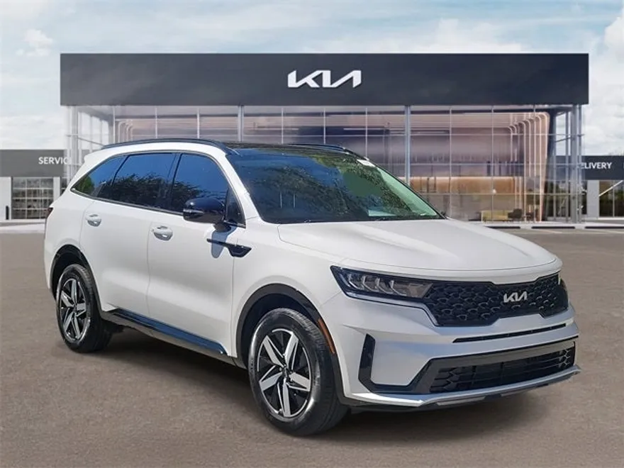 2023 Kia Sorento S photo 1