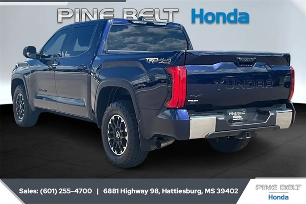 2022 Toyota Tundra SR5 photo 1