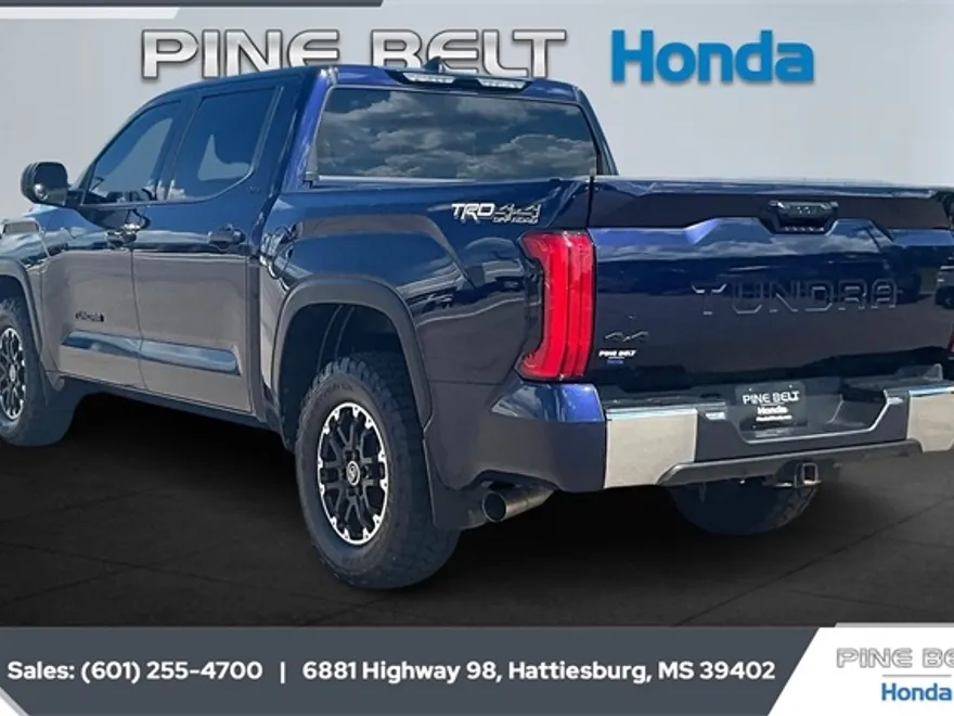 2022 Toyota Tundra SR5 photo 1