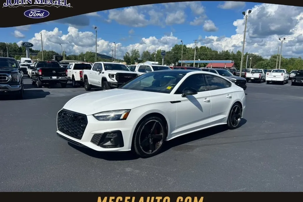 2023 Audi A5 45 S line Premium Plus Quattro photo 1