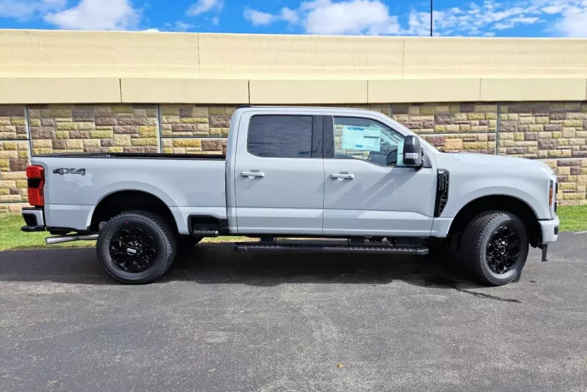 2026 Ford F-250 XLT photo 1