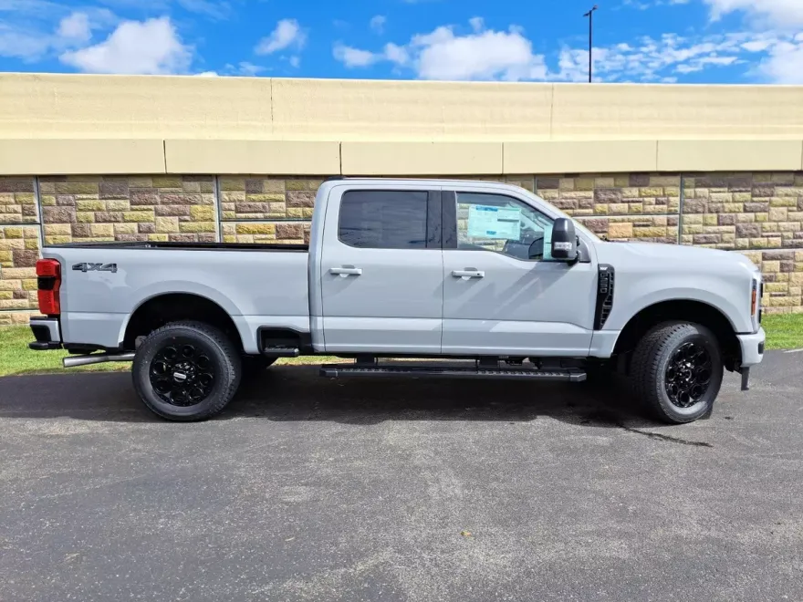 2026 Ford F-250 XLT photo 1