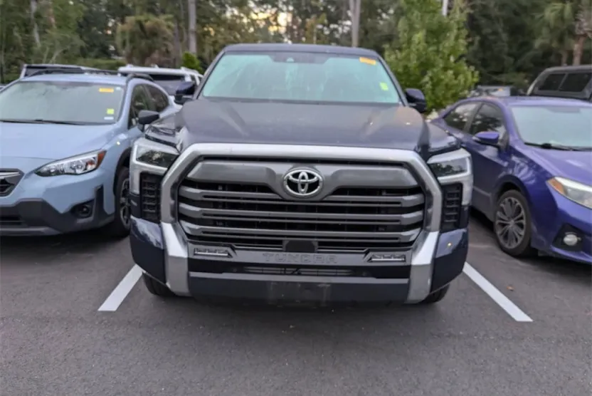 2023 Toyota Tundra Limited photo 1