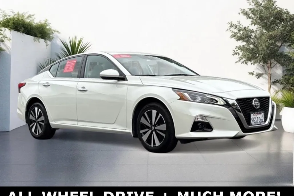 2021 Nissan Altima 2.5 SL photo 1