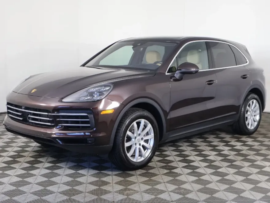 2022 Porsche Cayenne Base photo 1