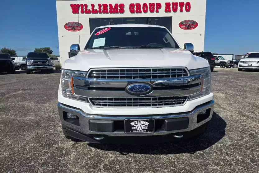 2019 Ford F-150 Lariat photo 1