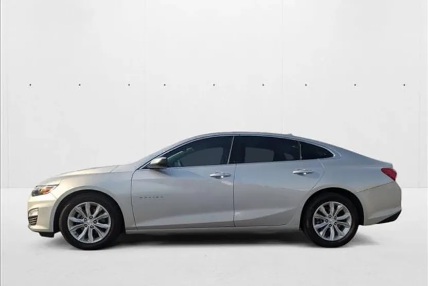 2019 Chevrolet Malibu 1LT photo 1