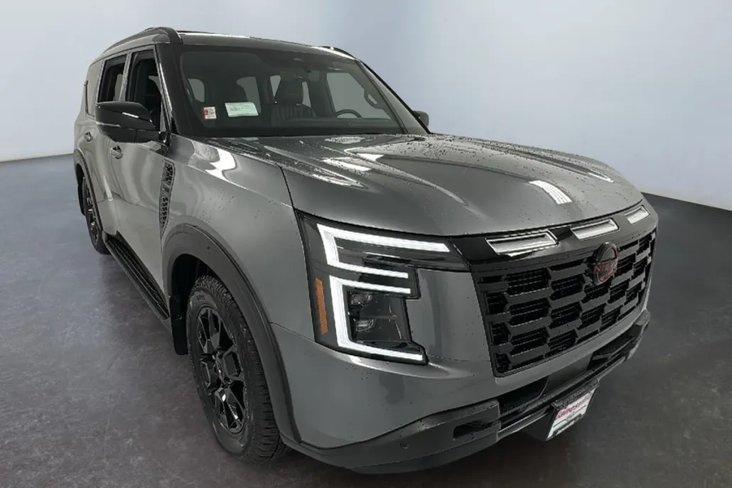 2025 Nissan Armada photo 1