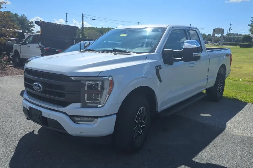 2022 Ford F-150 Lariat photo 1