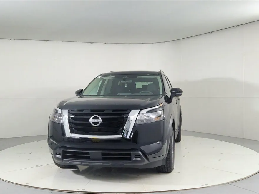 2025 Nissan Pathfinder SV photo 1
