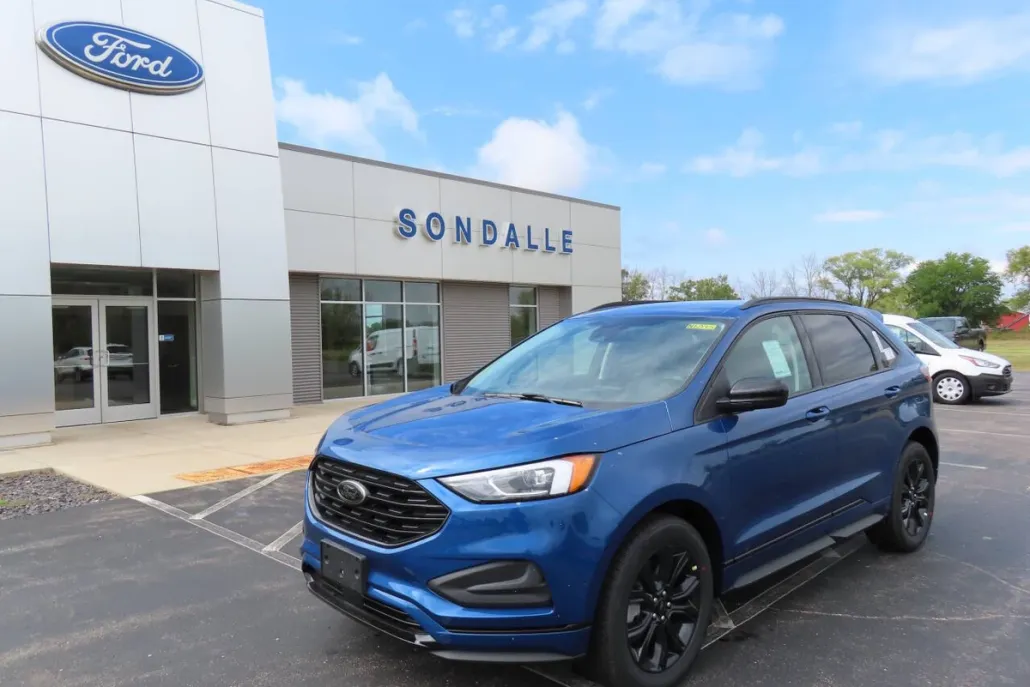 2024 Ford Edge SE photo 1