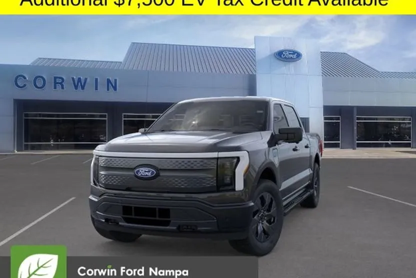 2025 Ford F-150 Lightning photo 1