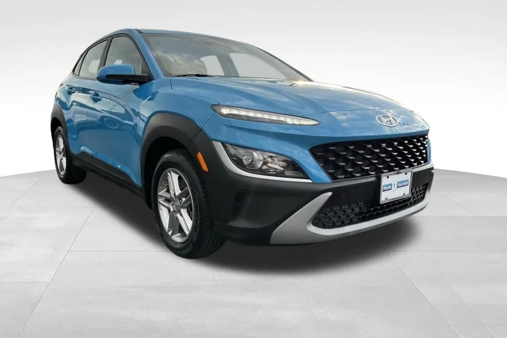 2023 Hyundai Kona SE photo 1