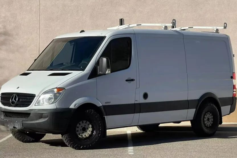 2013 Mercedes Benz Sprinter 2500 High Roof photo 1