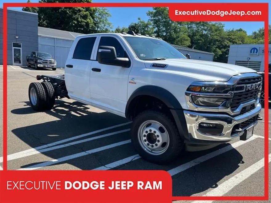2025 Ram 5500 Tradesman photo 1