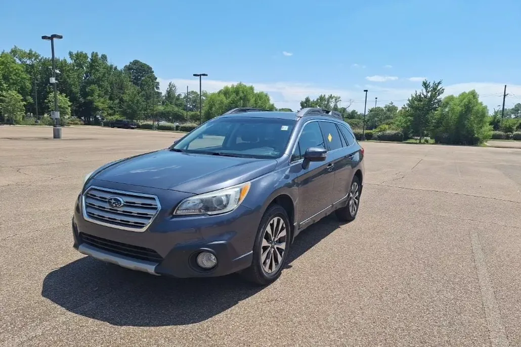2017 Subaru Outback Limited photo 1