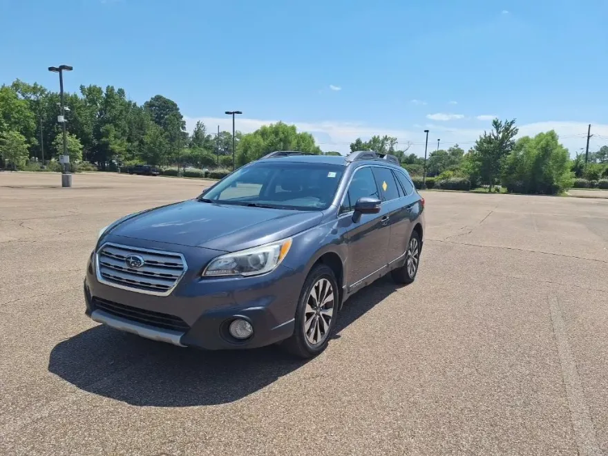 2017 Subaru Outback Limited photo 1