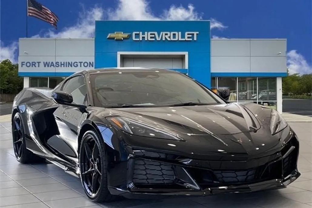 2025 Chevrolet Corvette E-Ray 2LZ photo 1