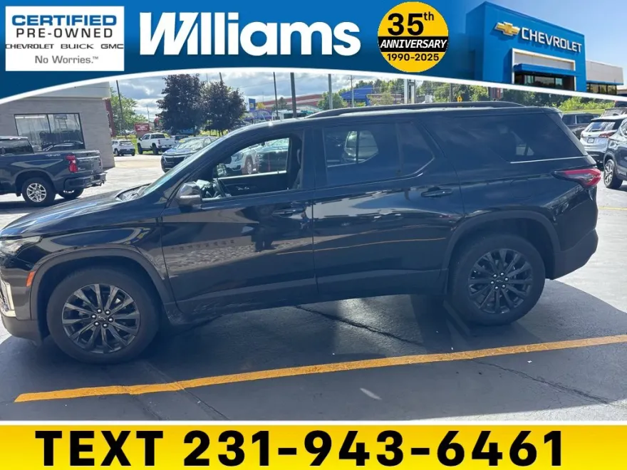 2023 Chevrolet Traverse RS photo 1
