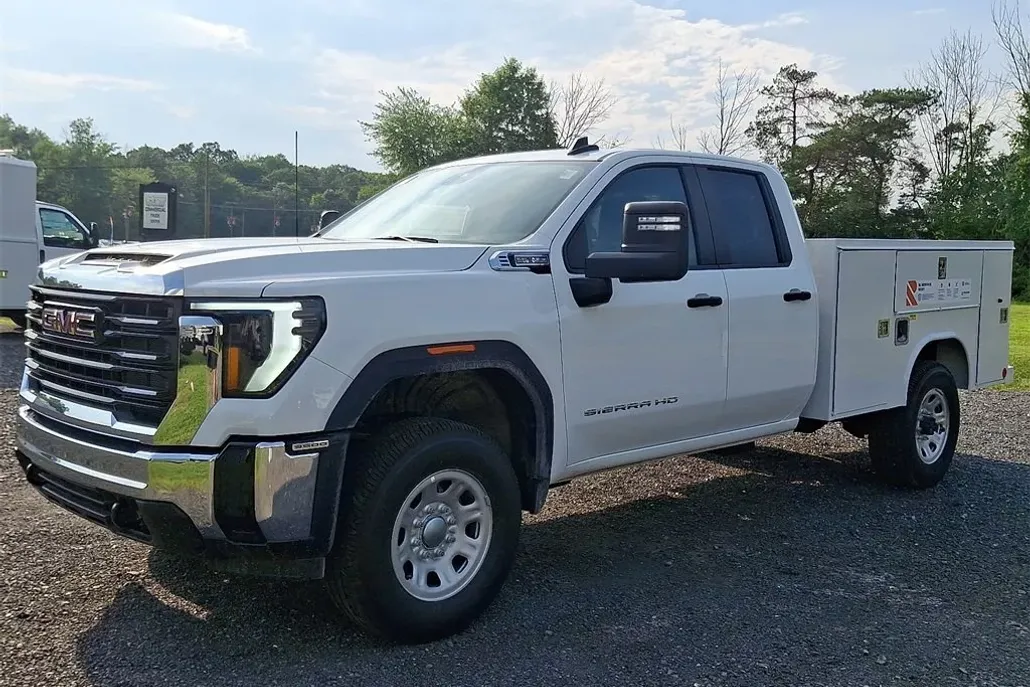 2025 Gmc Sierra 3500 HD Pro photo 1