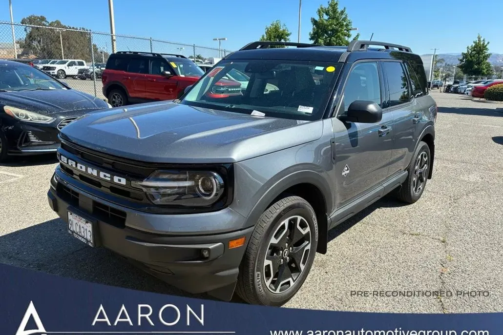 2024 Ford Bronco Sport Outer Banks photo 1