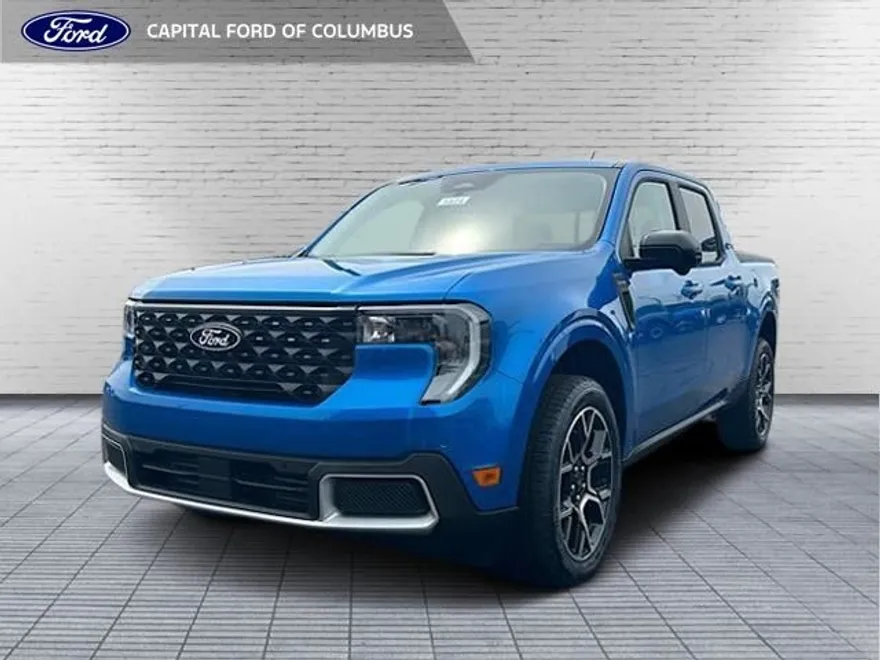 2025 Ford Maverick Lariat photo 1