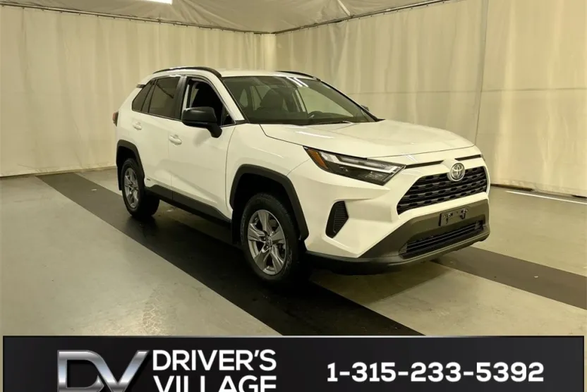 2024 Toyota RAV4 Hybrid LE photo 1