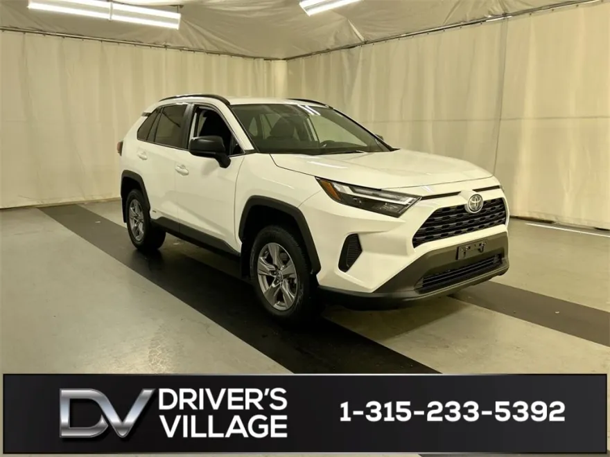 2024 Toyota RAV4 Hybrid LE photo 1