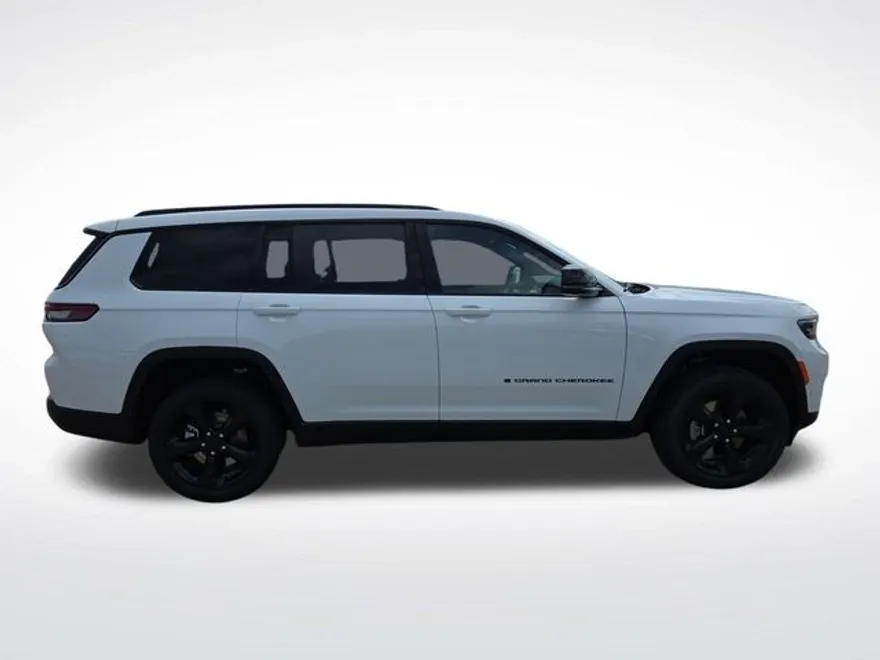 2025 Jeep Grand Cherokee Limited photo 1