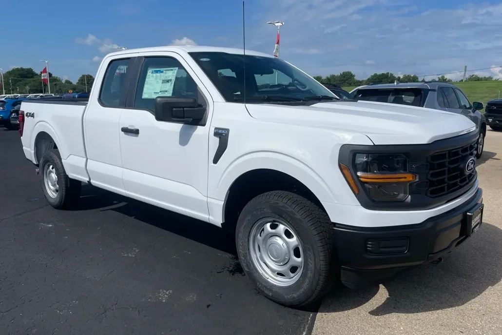 2025 Ford F-150 XL photo 1