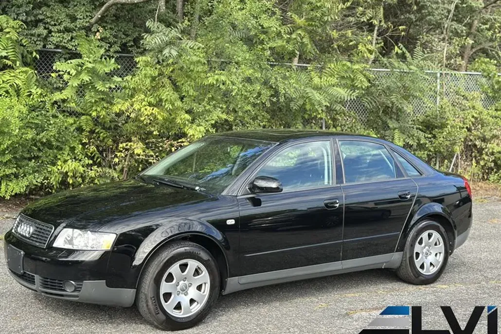 2003 Audi A4 1.8T Quattro photo 1