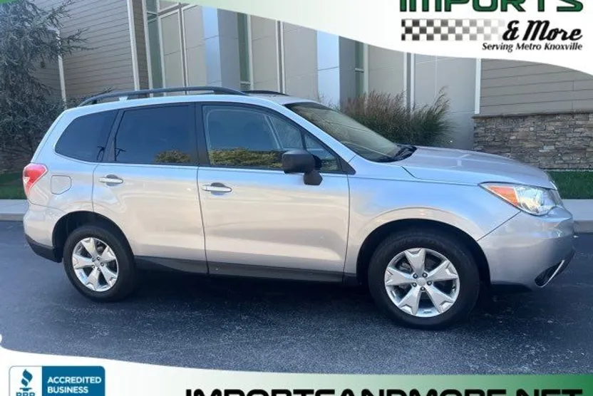 2016 Subaru Forester 2.5i Premium photo 1