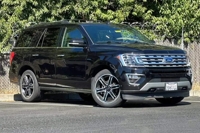 2021 Ford Expedition Limited photo 1