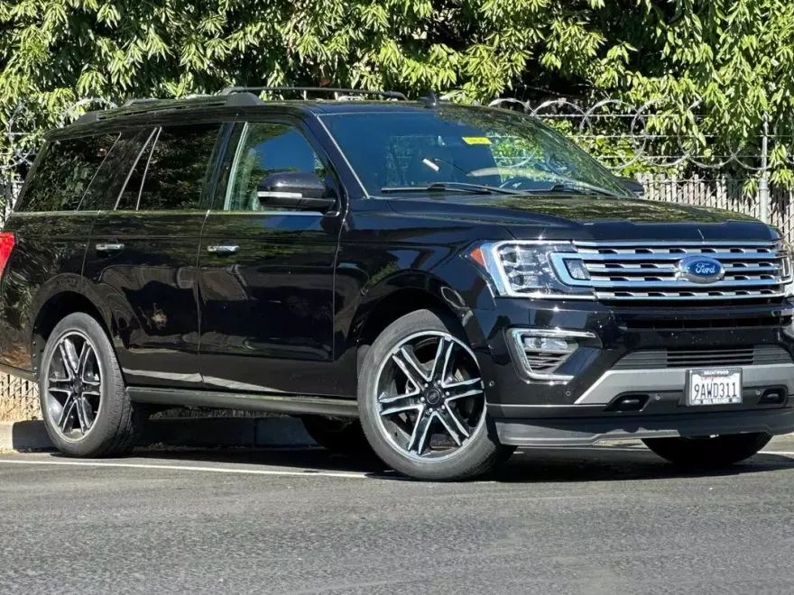 2021 Ford Expedition Limited photo 1