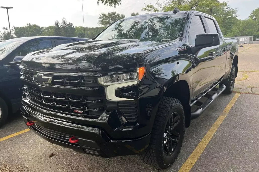 2023 Chevrolet Silverado 1500 LT Trail Boss photo 1