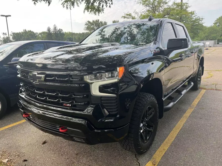 2023 Chevrolet Silverado 1500 LT Trail Boss photo 1