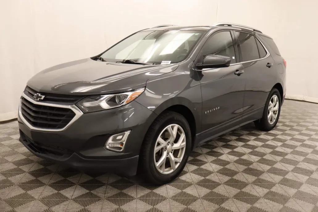 2019 Chevrolet Equinox LT photo 1