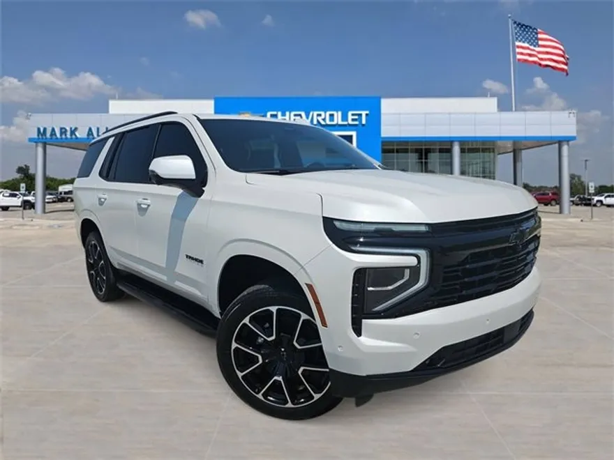 2025 Chevrolet Tahoe RST photo 1