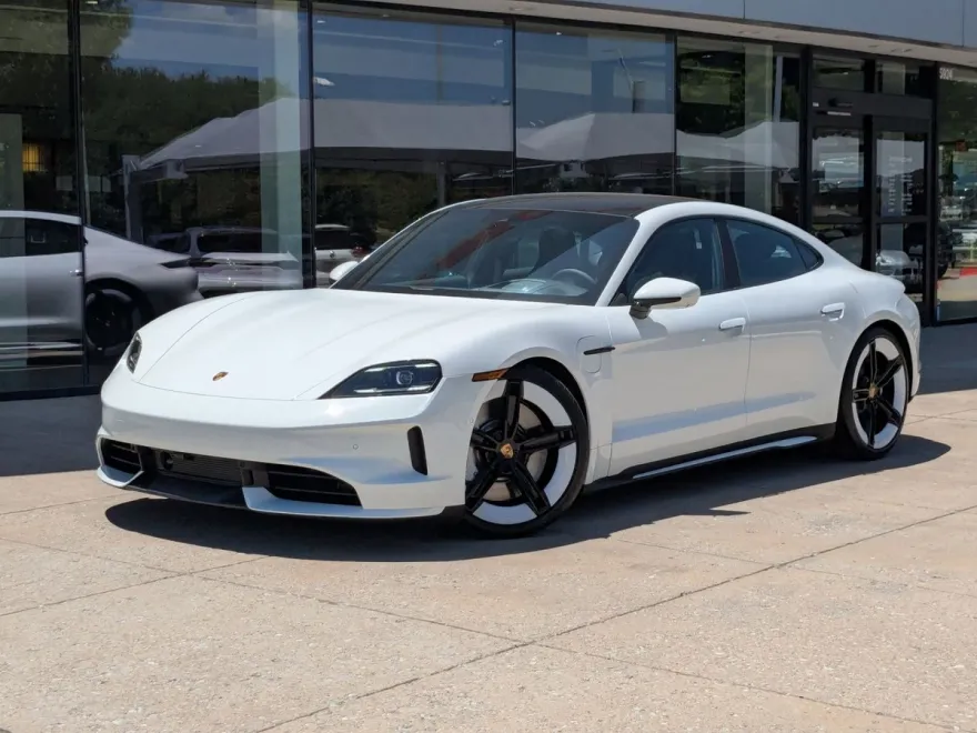 2025 Porsche Taycan 4 photo 1