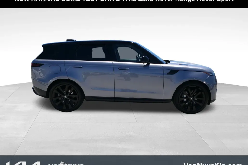 2024 Land Rover Range Rover Sport SE photo 1