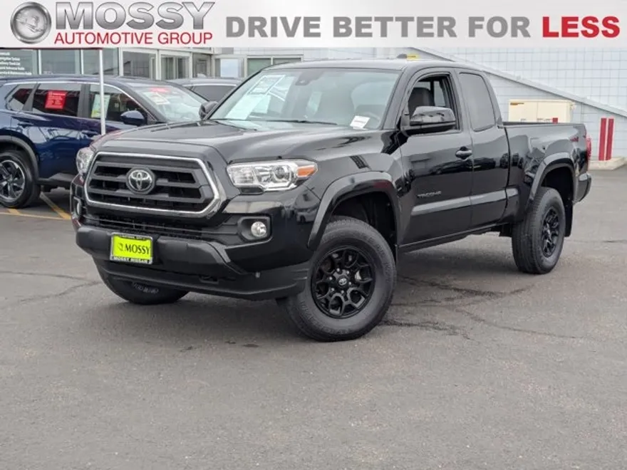 2022 Toyota Tacoma 4x4 SR5 V6 photo 1