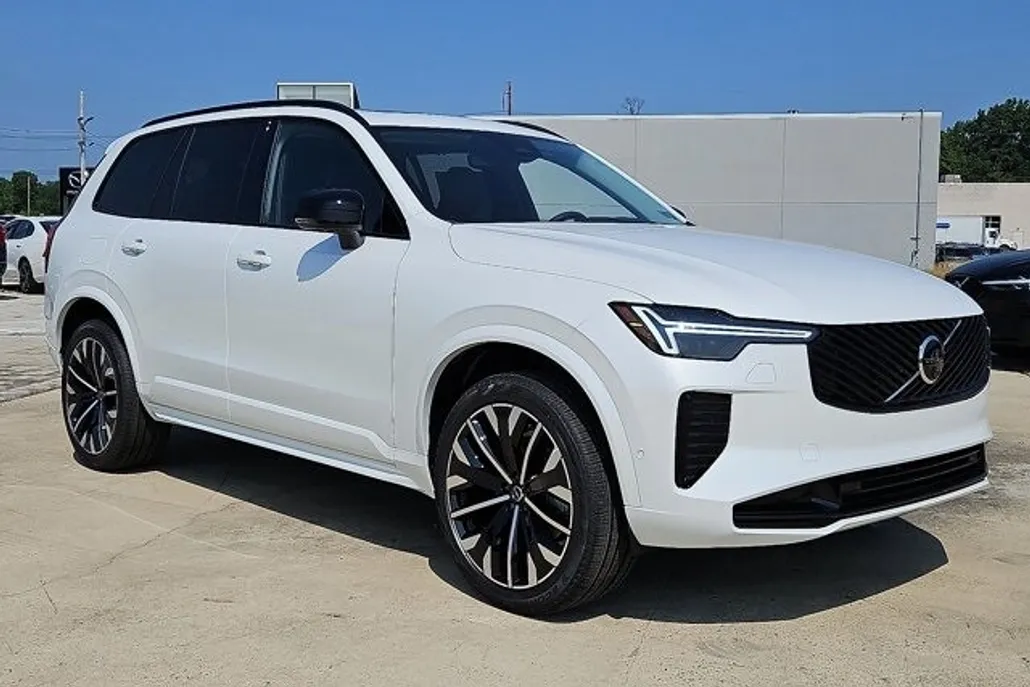 2026 Volvo XC90 photo 1