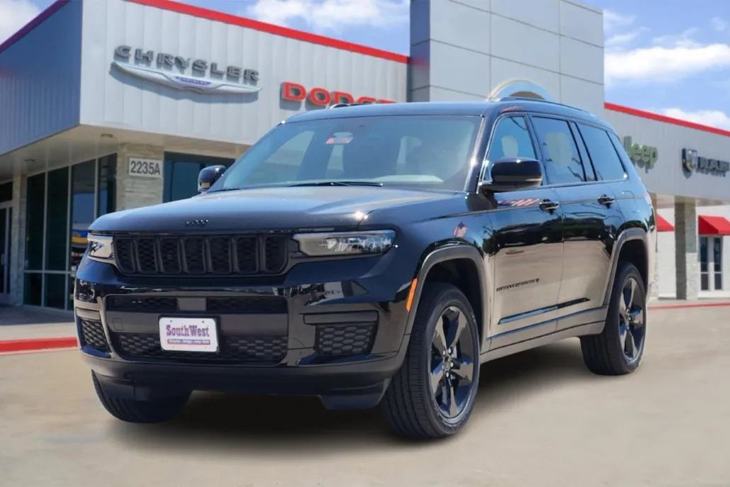 2025 Jeep Grand Cherokee Altitude photo 1