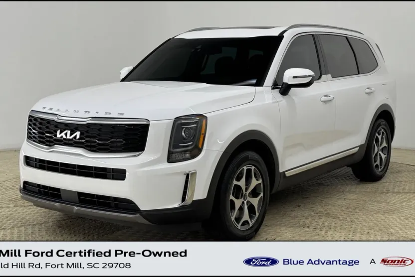 2022 Kia Telluride EX photo 1